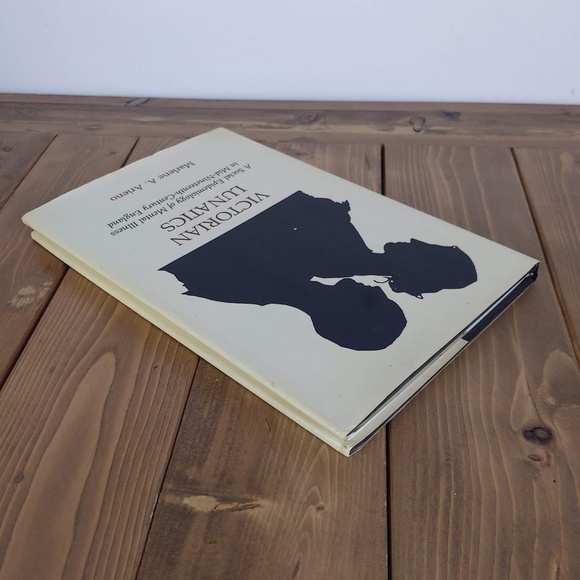 Victorian Lunatics Hardcover Book 1989 - Picture 5 of 13